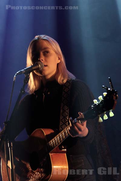 PHOEBE BRIDGERS - 2017-10-30 - PARIS - Cafe de la Danse - 